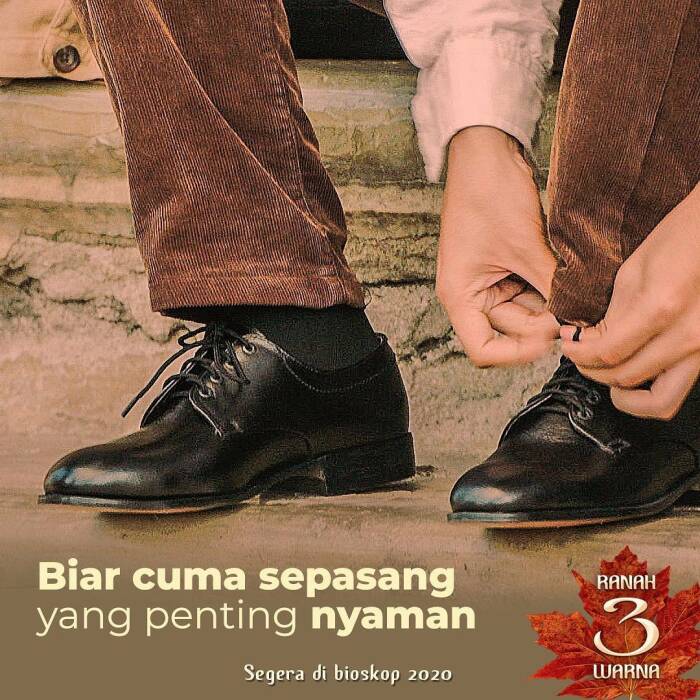 sepatu hitam dari kulit asli